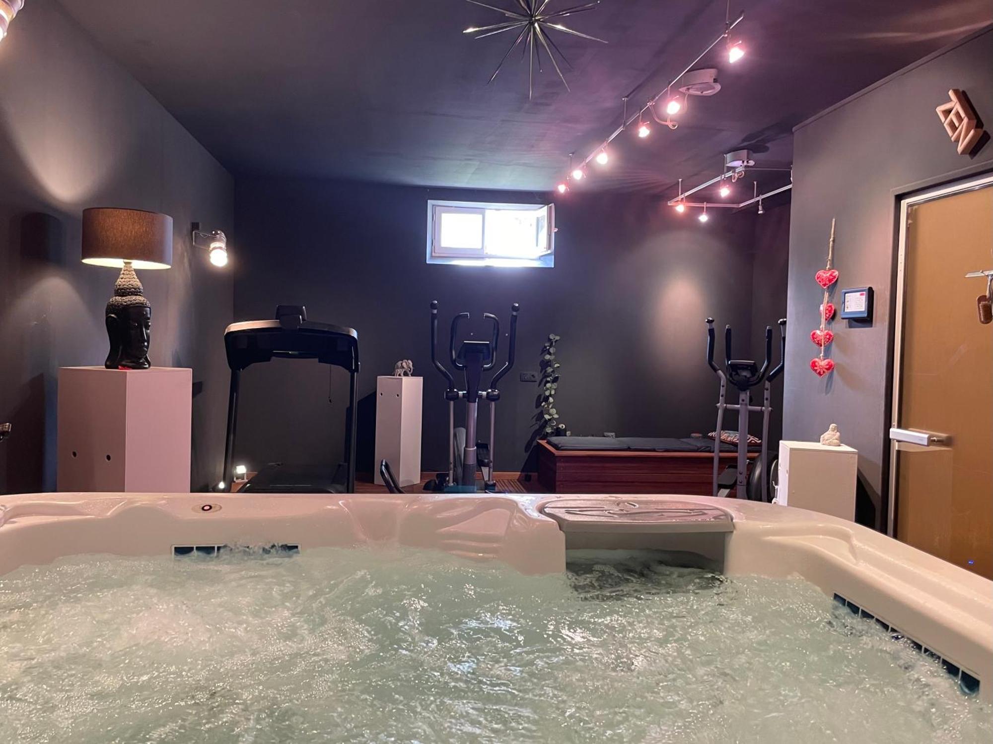 Gite A La Campagne Les Grandes Maisons Espace Jacuzzi Hammam Spa Lorris 외부 사진